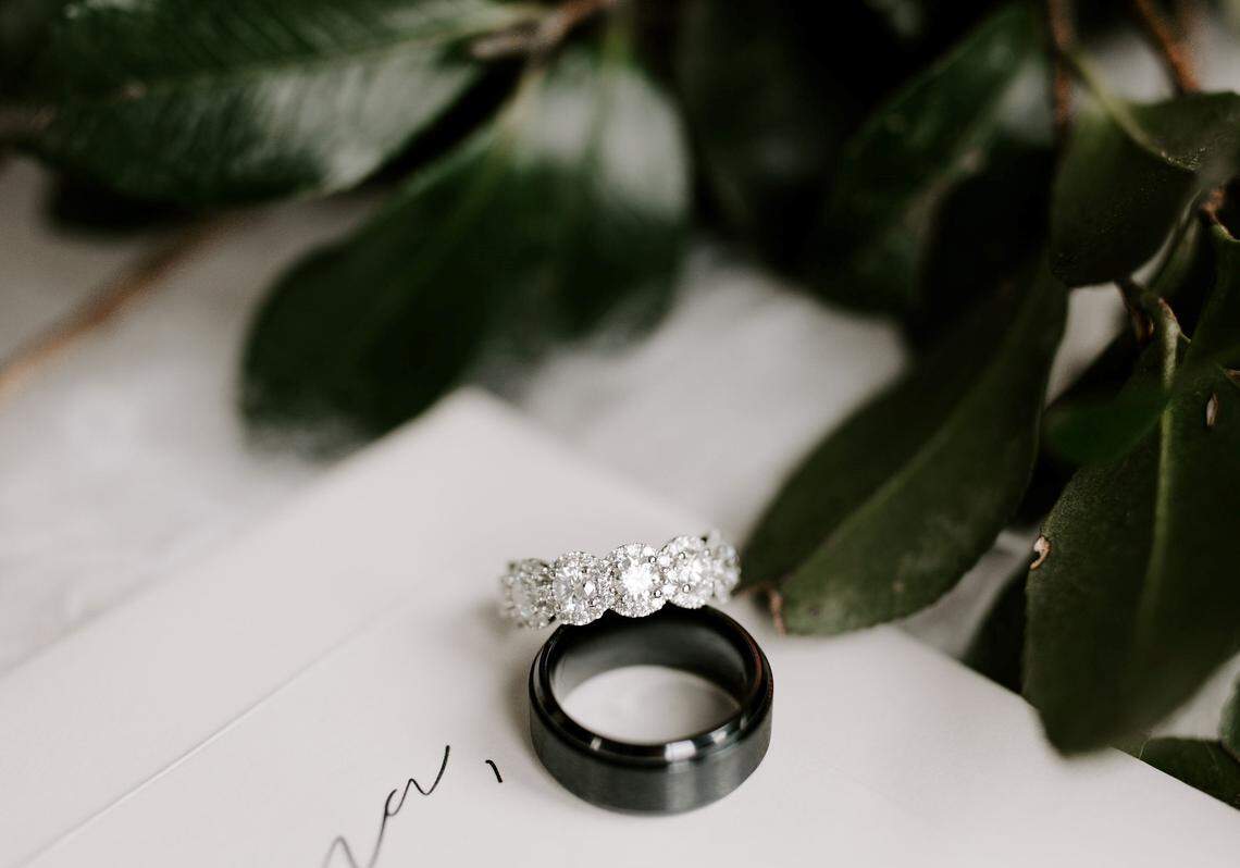 Kenna Ehman opted for a cruelty-free diamond, which arrived just two days before the wedding. 