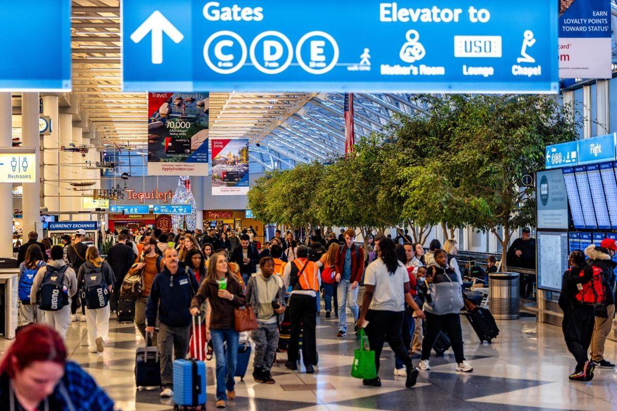 Weather-related delays mounted Sunday Dec. 29 at Charlotte Douglas International Airport