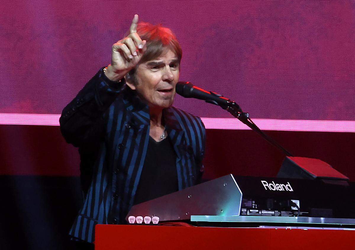 Journey keyboardist Jonathan Cain performs during the bands Final Frontier Tour at Spectrum Center in Charlotte, NC on Wednesday, May 20, 2026