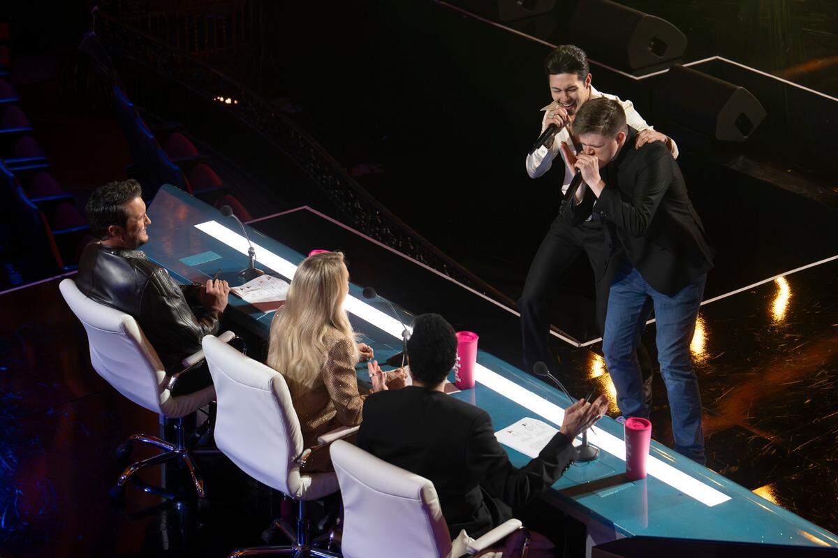 Josh King and MKY in the April 7 episode of “American Idol” on ABC.