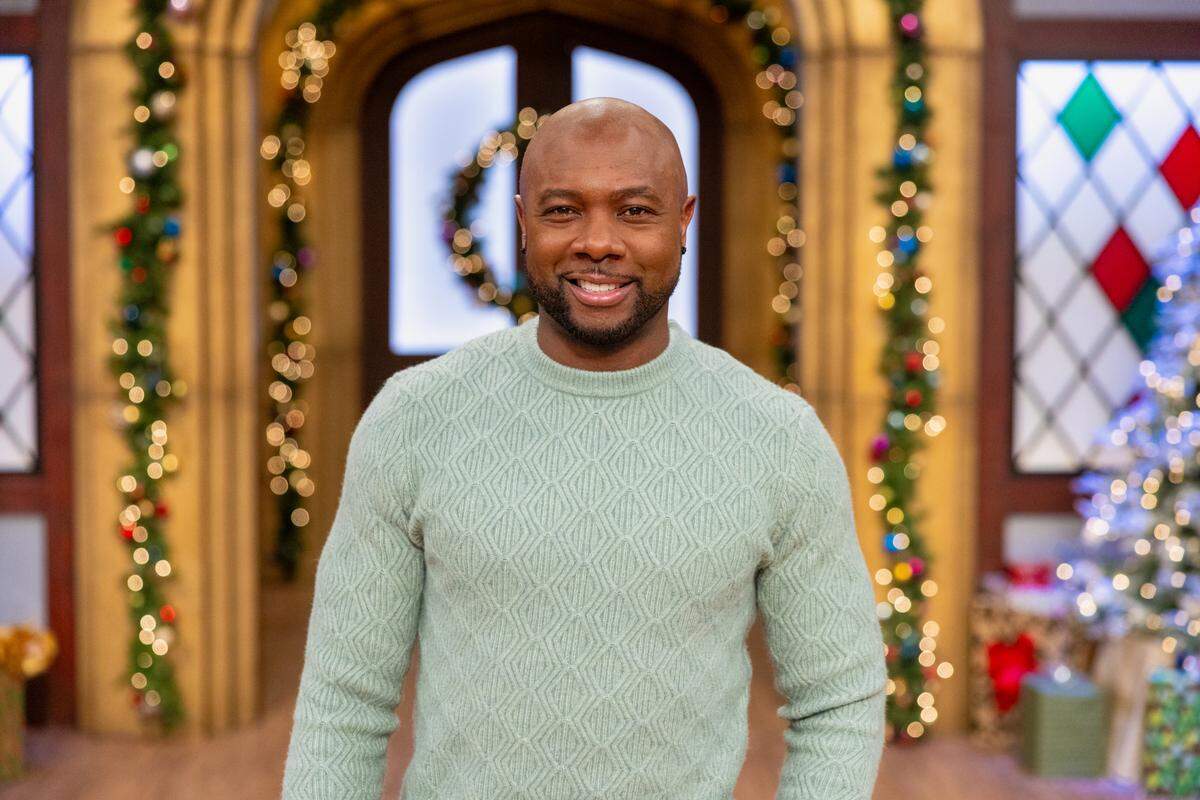 Judge Eddie Jackson, portrait, as seen on Christmas Cookie Challenge, Season 8.