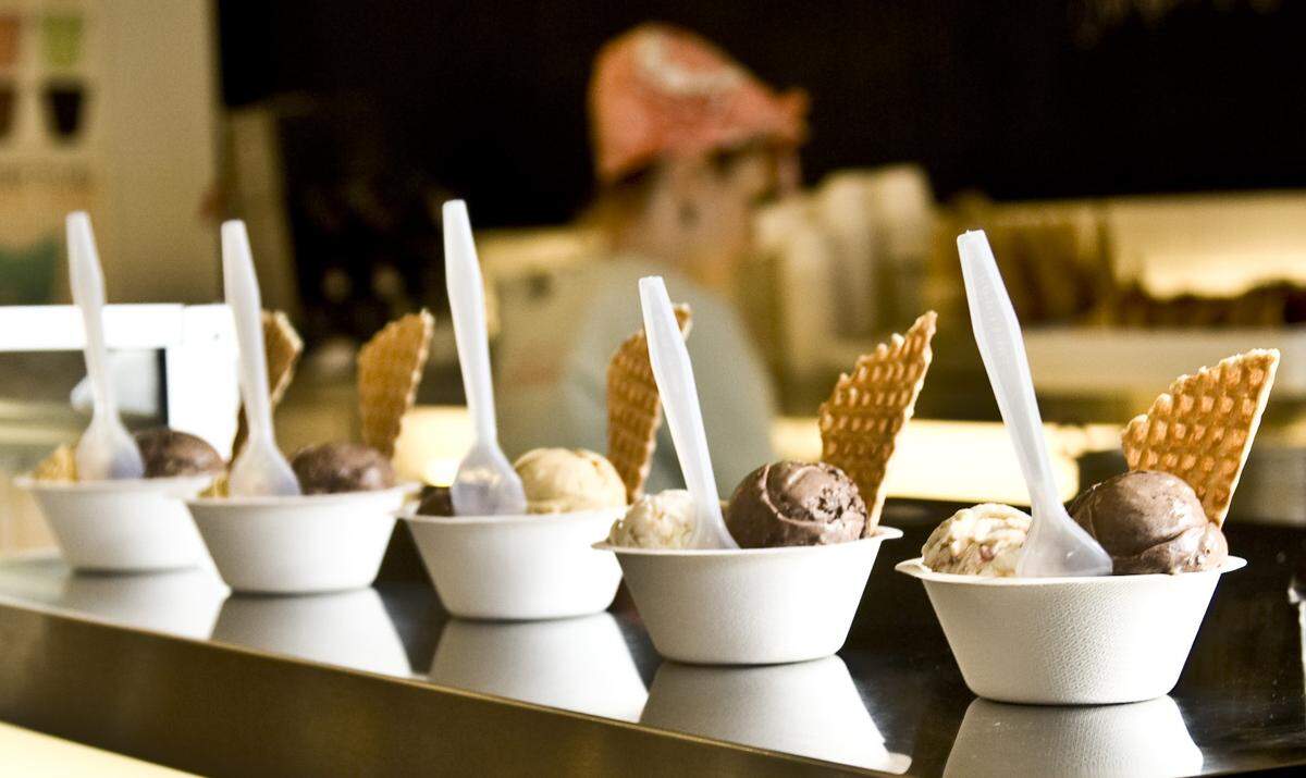 Jeni’s Splendid Ice Creams scoops up seasonal flavors like sweet potato marshmallow brûlée.