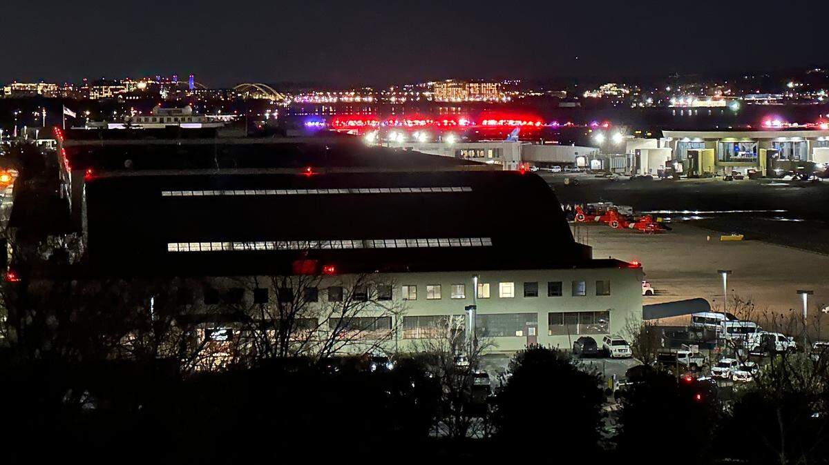 NC, local officials express grief over Charlotte crew and others killed in DC plane crash