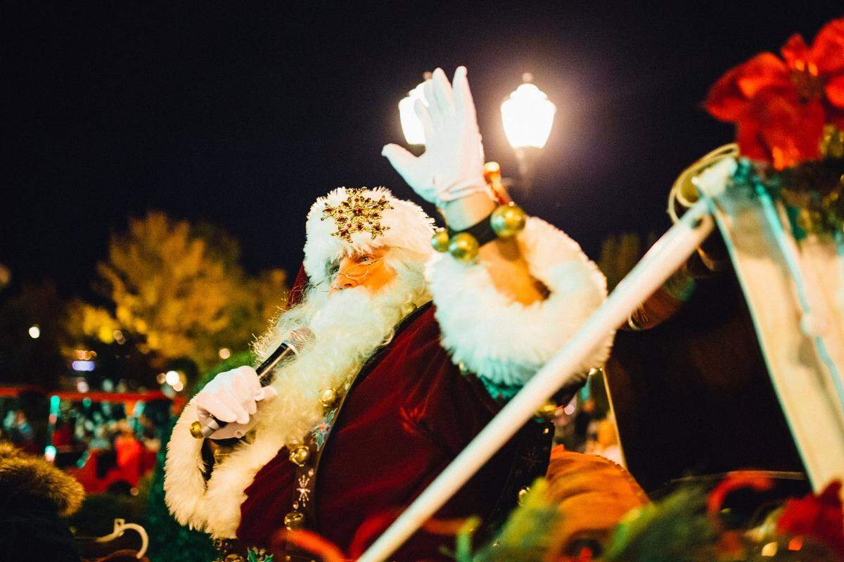 Santa arrives Nov. 23 at the Blakeney Tree Lighting + Santa’s Arrival event.&nbsp;