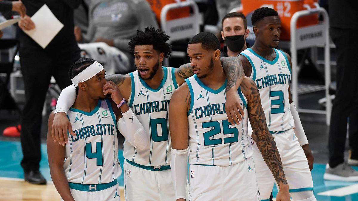 Charlotte Hornets teammates PJ Washington (25) and Miles Bridges (0) were among three players forced to leave the U.S. Select Team in Las Vegas because of COVID-19 concerns.