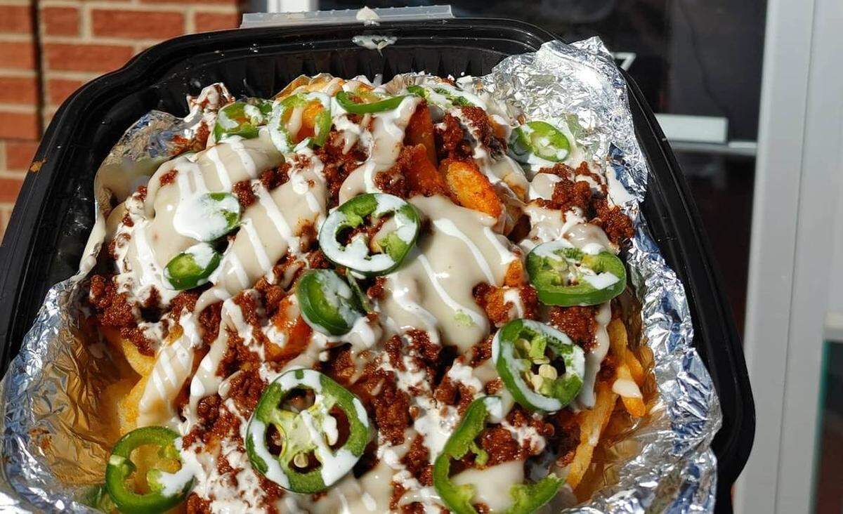Get a hearty bowl of chili cheese fries from Tu One Oh Tacos.