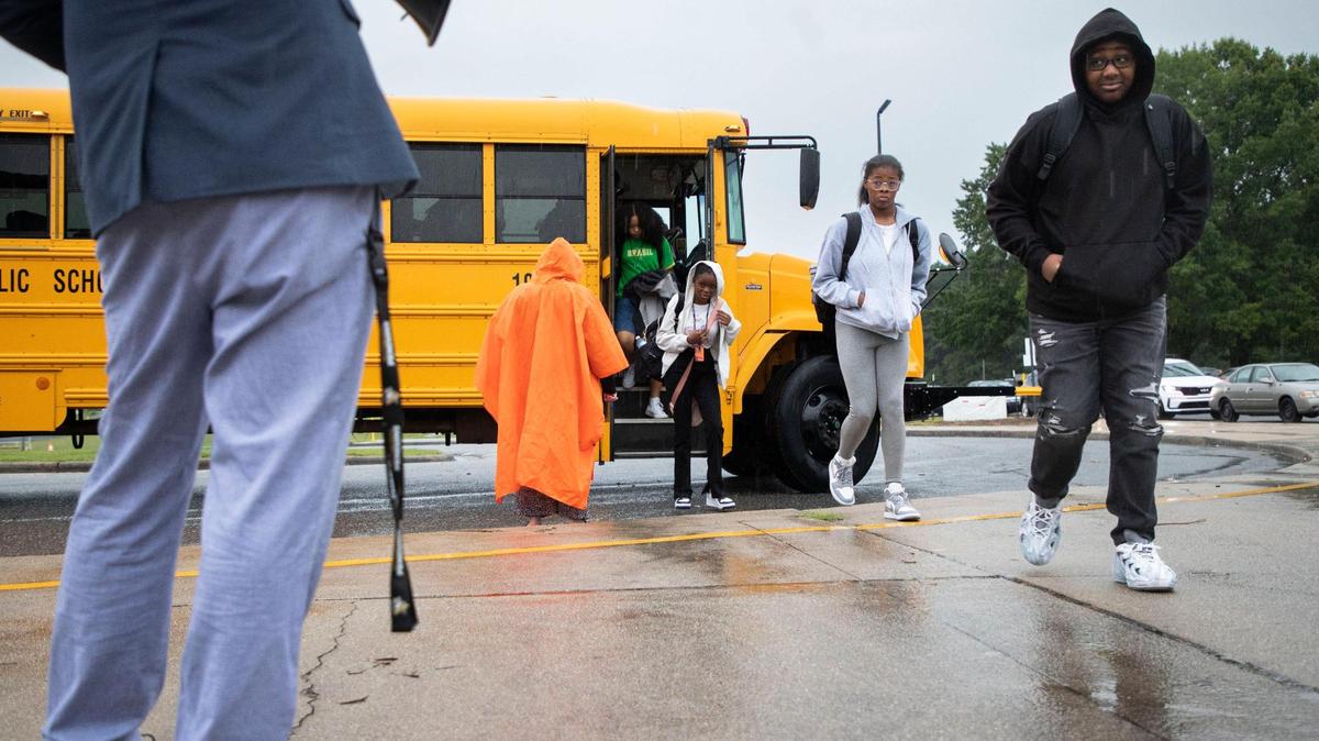 Who decides when kids start school? Some NC districts are in open revolt