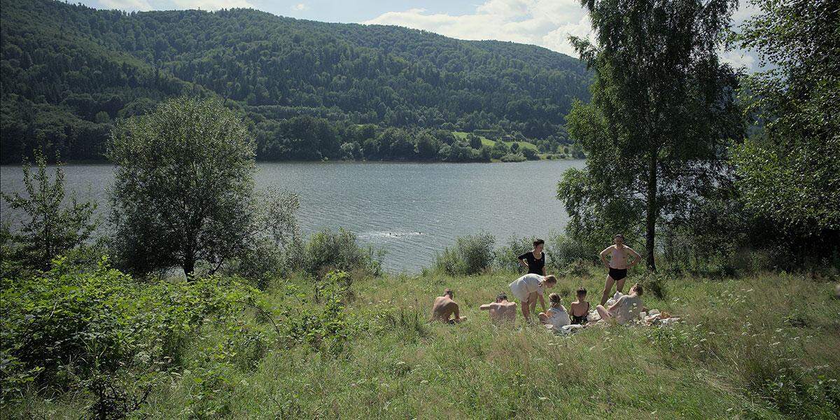 Director Jonathan Glazer’s new Holocaust film, “The Zone of Interest,” is interested in the banality of evil, how Nazis and their families are able to compartmentalize the evil they’re committing.