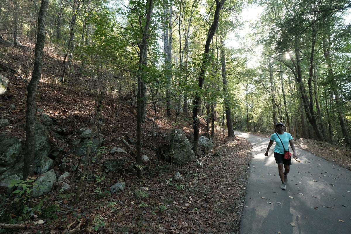 Gateway Trail in Cleveland County, CTT section (Foote Trail). This is the section near the trailhead at 807 S. Battleground Avenue, Kings Mountain