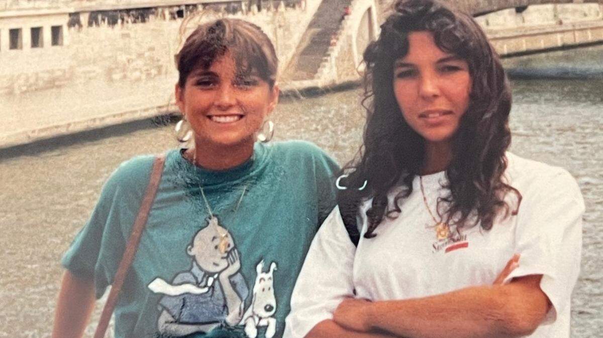 Jenny Van Stone in 1992 — on her second trip to Paris — with her exchange-program sister Vannina Brignole.