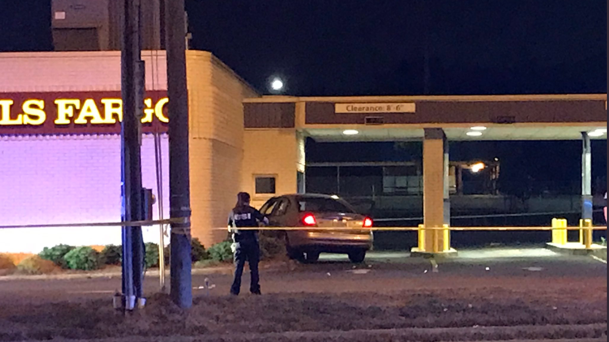 Detectives say they wre called at 1:40 a.m. and found “one male subject inside of a vehicle with a gunshot wound,” a press relese said.