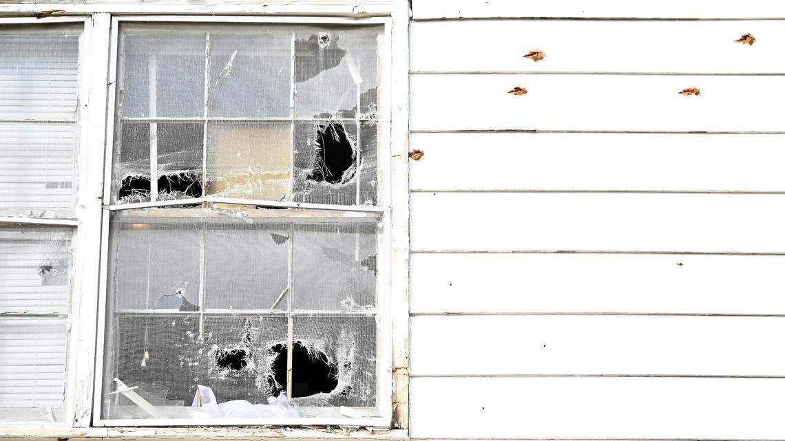 Charlotte shooting came after US Marshals tried serving a  warrant. Here’s what they do