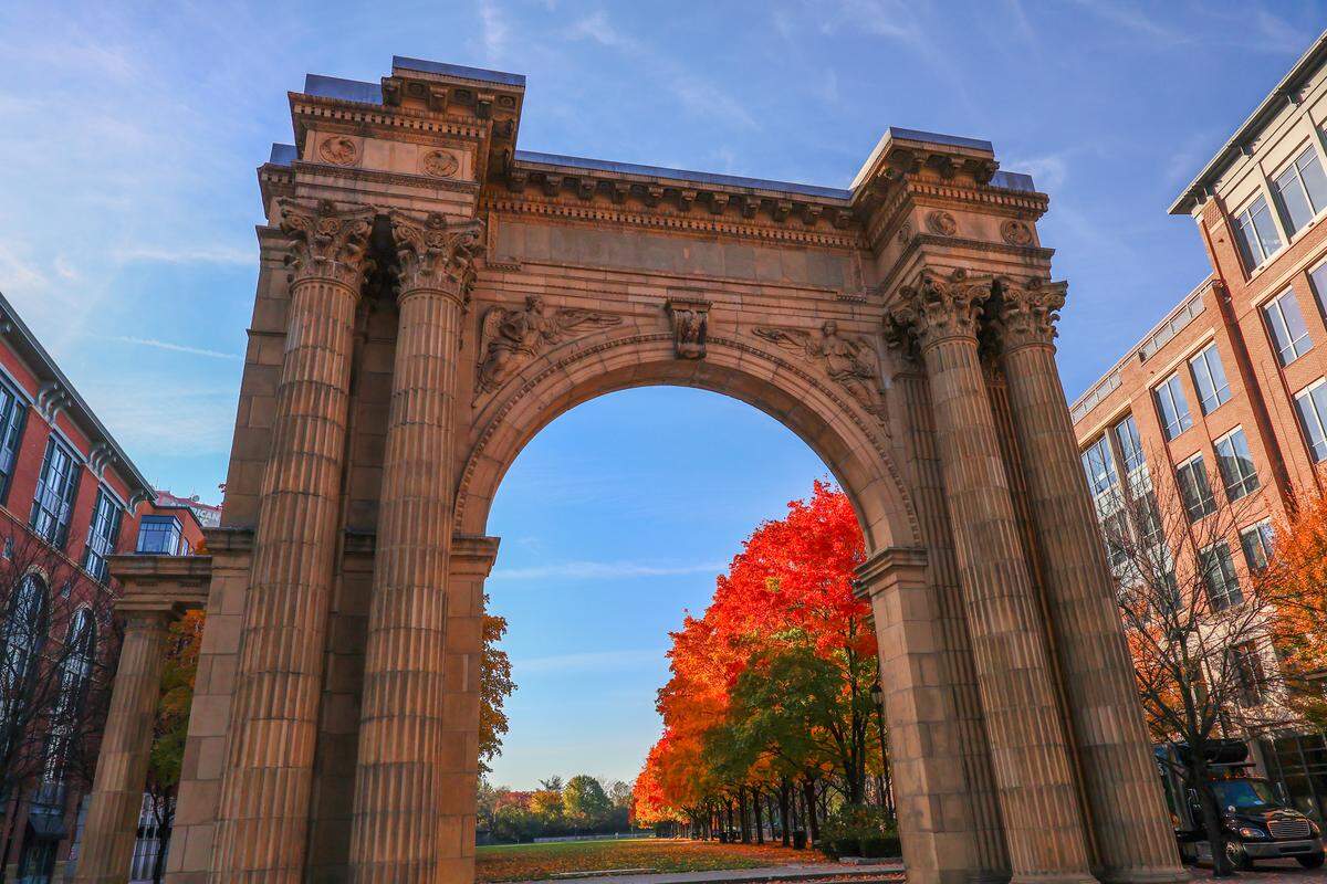McFerson Commons in the Arena District showcases the brightest colors of fall.