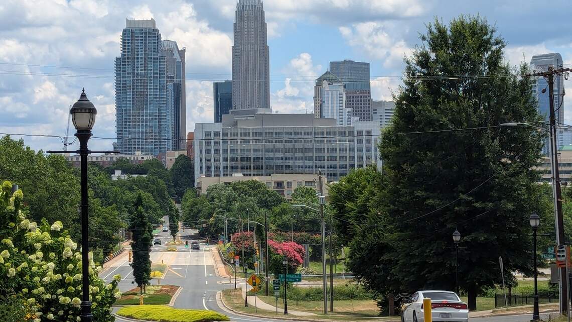 How Charlotte’s top banks fared in customer satisfaction. There’s a clear winner