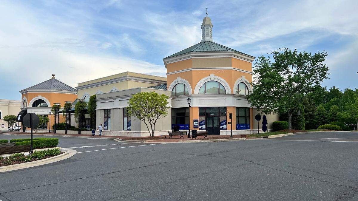 At Phillips Place in Charlotte, Limani has taken over the 7,750-square-foot former Upstream restaurant space, with its New York brand of Mediterranean-inspired seafood.