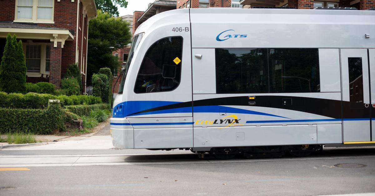 A CATS streetcar during a test run on Hawthorne Lane.