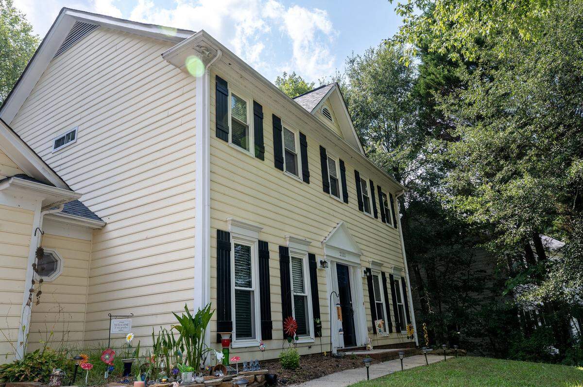 When Rogers applied for her yellow “dollhouse” she did so as an act of delusion, she said. Eight hours after submitting her application, she was approved. 