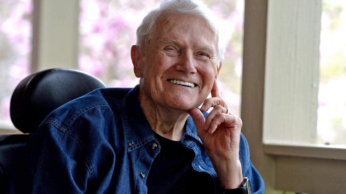 Lee Rose, basketball coach who led Charlotte and Purdue to the Final Four, has died