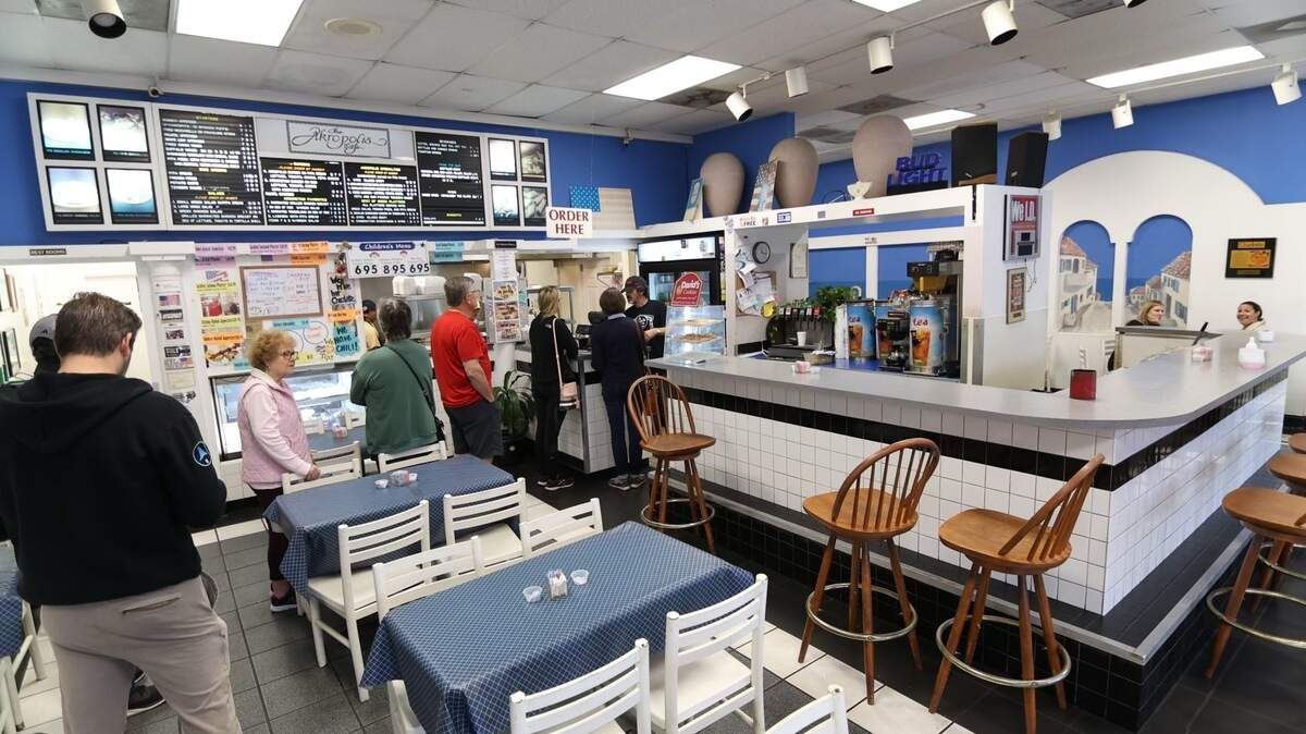 Akropolis Cafe is closing Oct. 31 after serving customers at The Arboretum Shopping Center for years.
