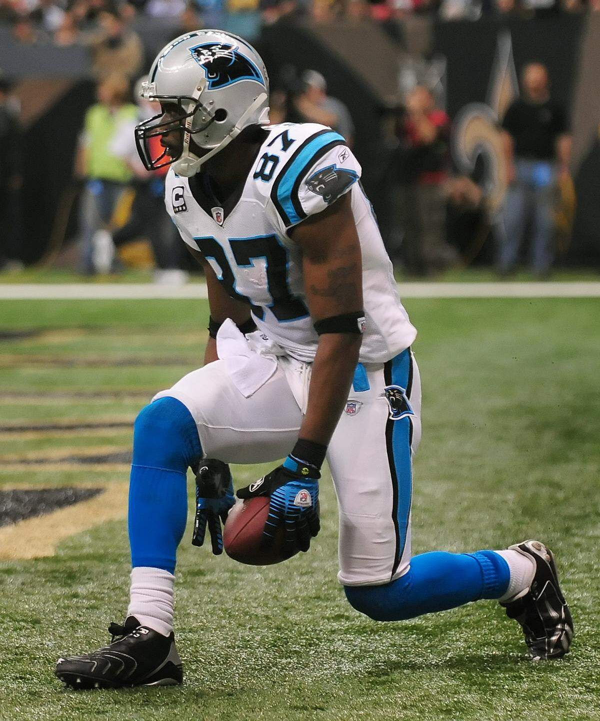 12/28/08 Carolina Panthers (87) wide receiver Muhsin Muhammad celebrates his touchdown pass reception from quarterback (17) Jake Delhomme during second-quarter action vs the New Orleans Saints Sunday at the Louisiana Superdome in a 2008 game.