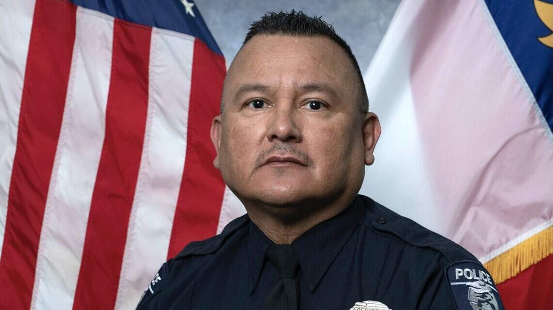‘Thank you for everything’: CMPD officer dies after 28 years of service to city, school