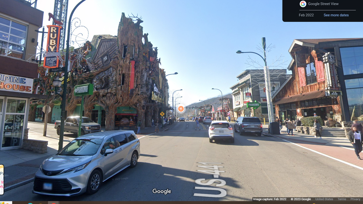 Gatlinburg, Tennessee, just outside Great Smoky Mountains National Park, had a 2.4 magnitude quake early Monday, Oct. 2, the USGS says.