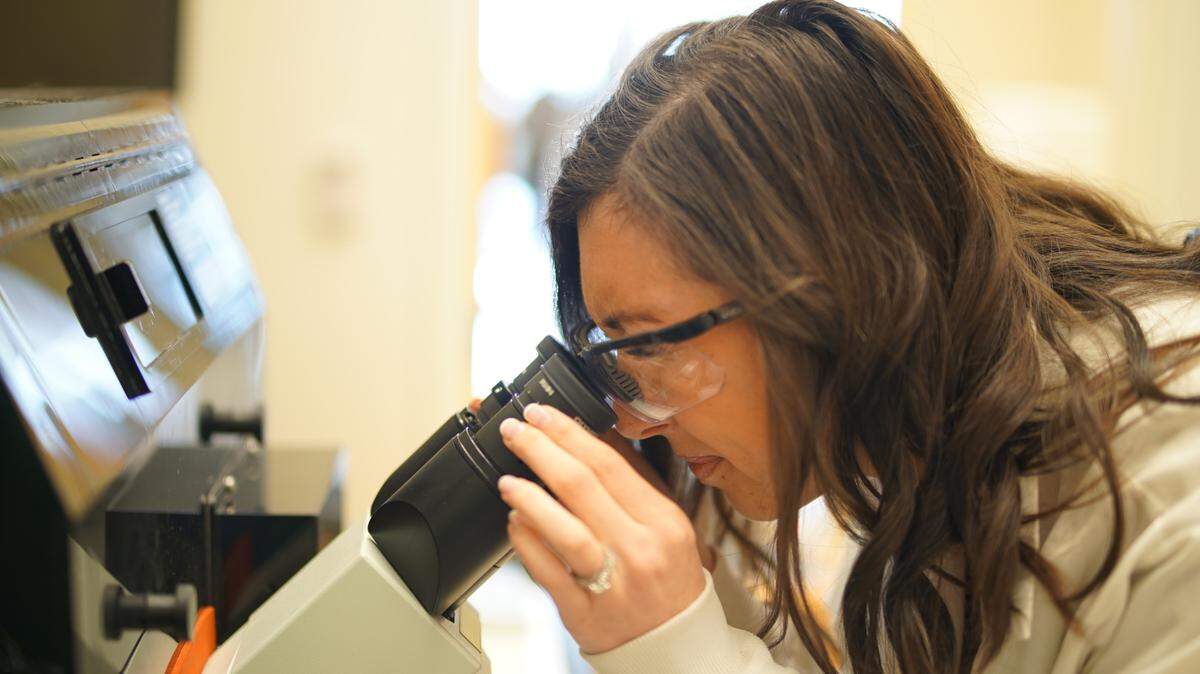 Brianna Vickerman, an assistant professor at UNC, co-founded an innovative technology that uses light to precisely release therapeutics at targeted diseased areas.