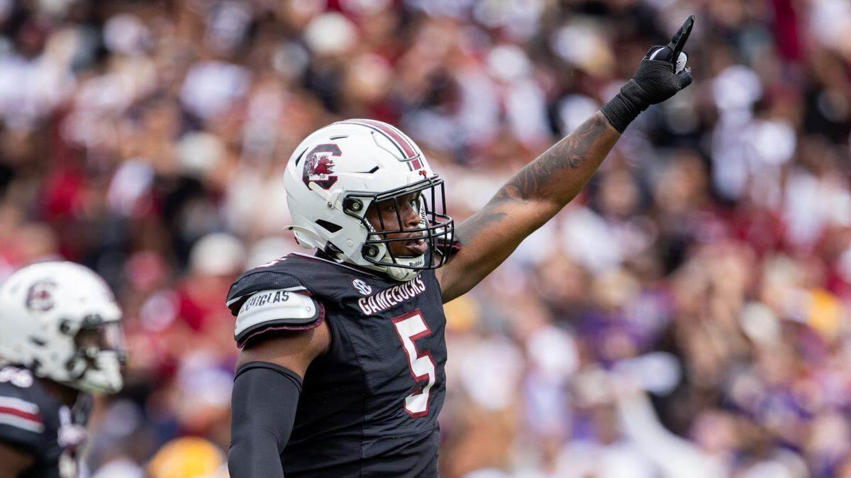 Sep 14, 2024; Columbia, South Carolina, USA; South Carolina Gamecocks edge Kyle Kennard (5) celebrates after a fourth down stop against the LSU Tigers in the third quarter at Williams-Brice Stadium.