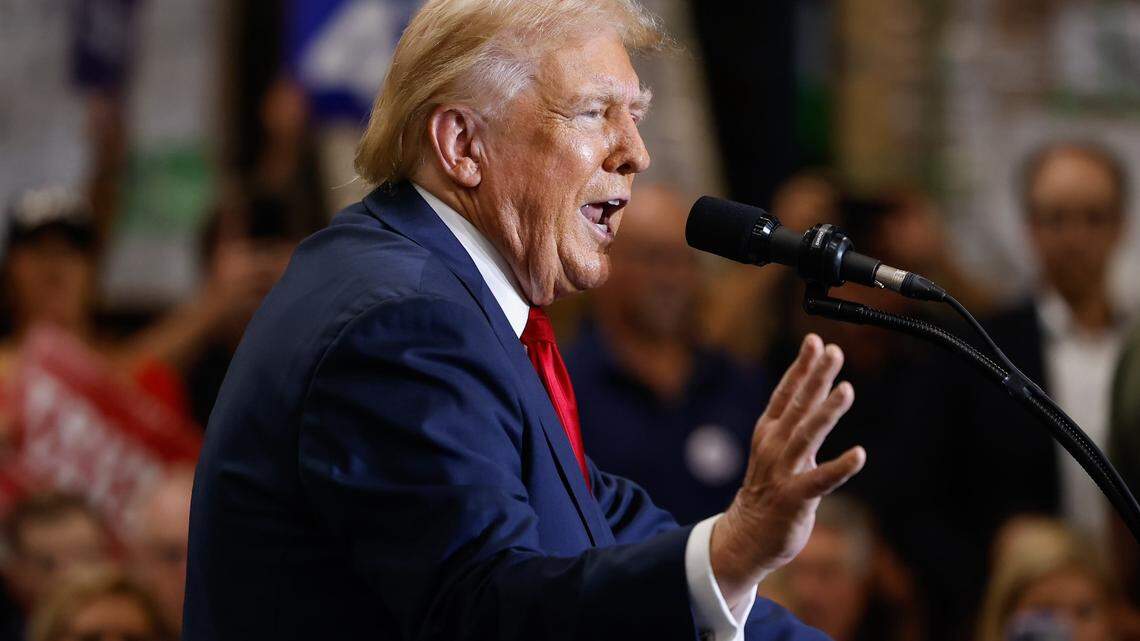 No, Donald Trump didn’t win Macon in election. Fact checking his claim at Aldean concert