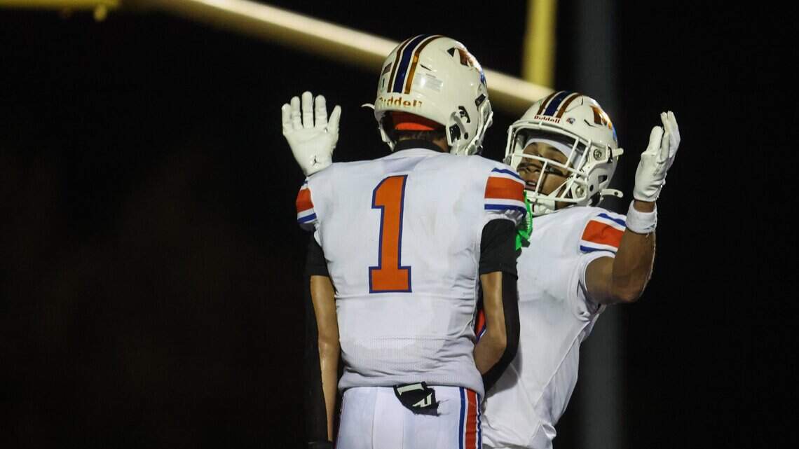 High school football update: West Charlotte, Marvin Ridge, Berry among Friday winners