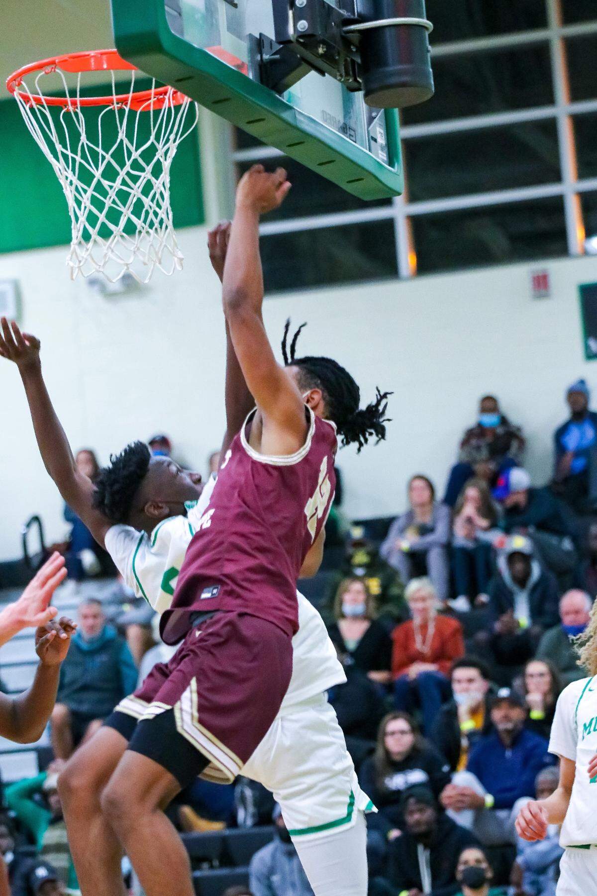 Myers Park beat West Charlotte at the Charlotte Hoops Challenge Friday