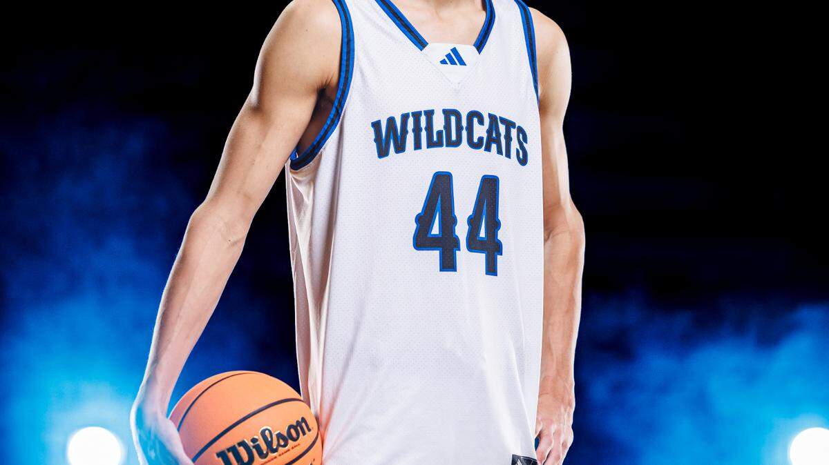 Lake Norman senior center Trent Steinour.