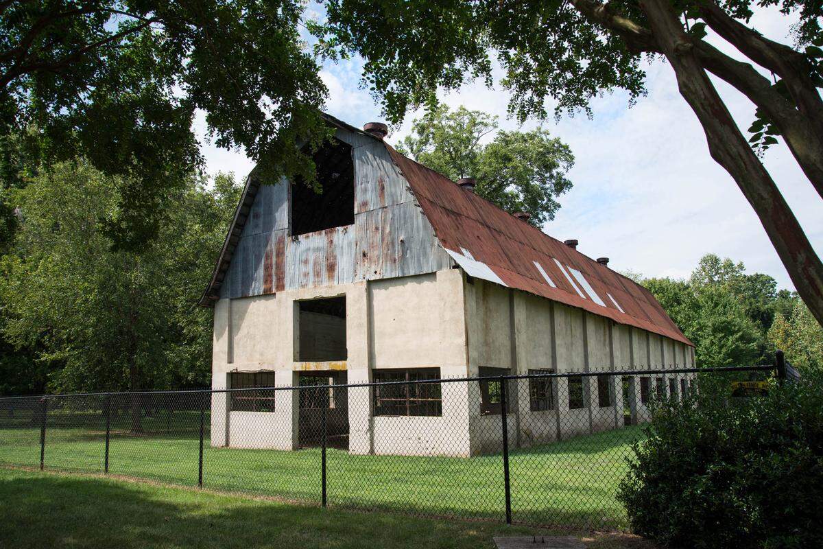 See a free outdoor concert from the Charlotte Symphony Orchestra at The Barn at MoRA on Oct. 10.