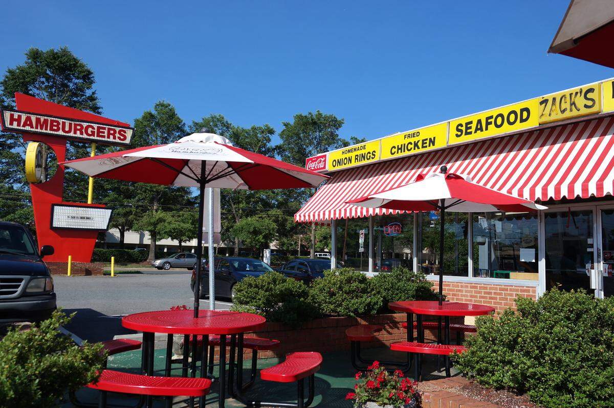 During COVID-19, Zack’s Hamburgers started packaging all food in to-go containers for eating indoors or outside.