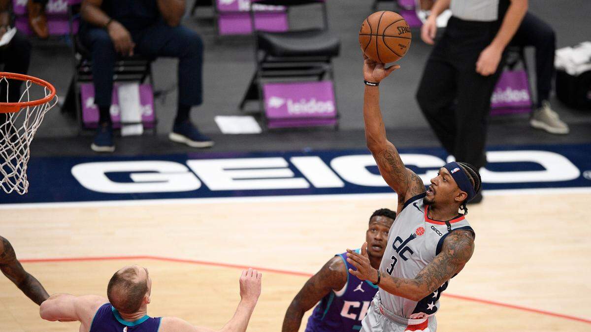 Washington Wizards guard Bradley Beal (3) played on a sore hamstring Sunday, but still scored a game-high 25 points in the Wizards’ 115-110 win over the Charlotte Hornets. The loss was Charlotte’s fifth straight.