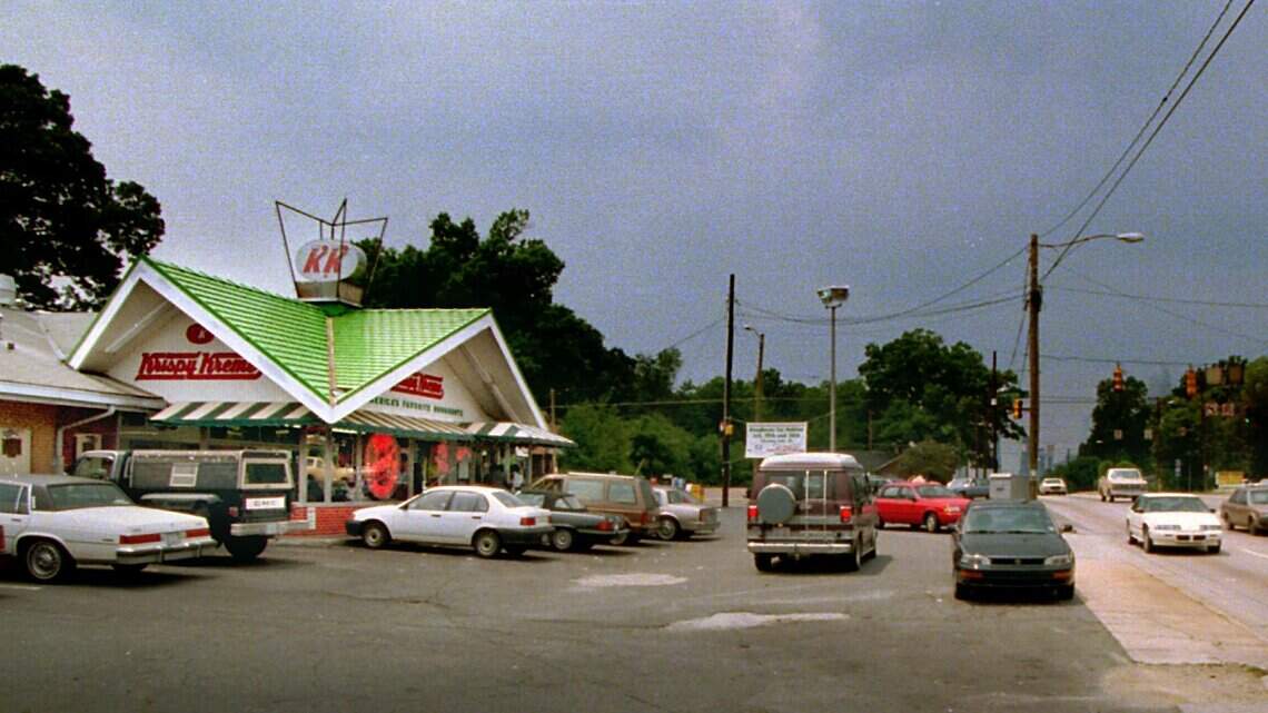 See photos of what Charlotte’s Independence Boulevard looked like in the 1990s