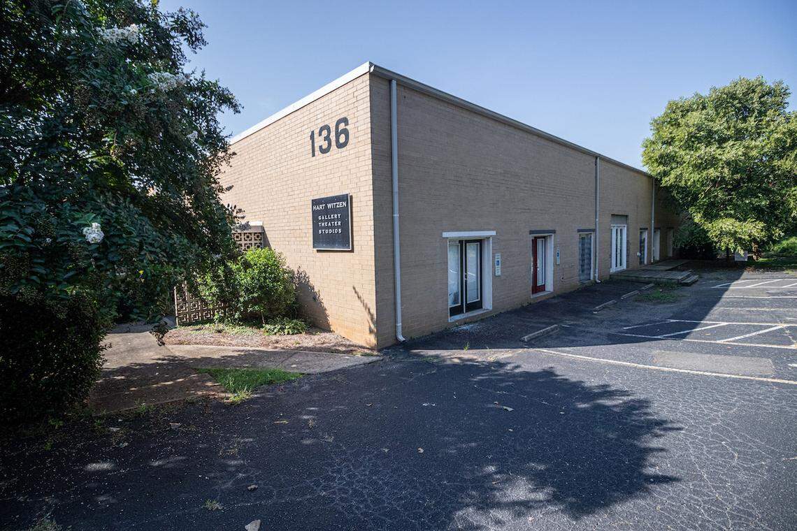 Amelie’s is moving its flagship location to the former Hart Witzen Gallery in NoDa.