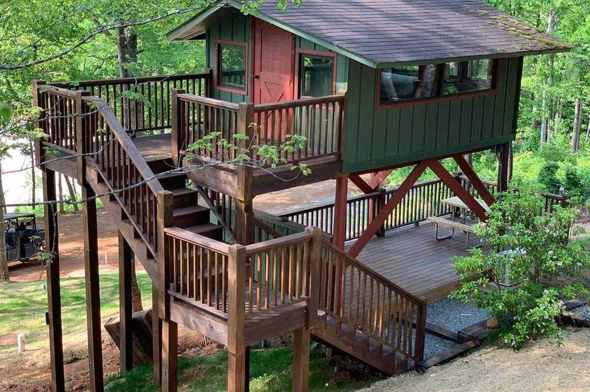 Yogi Bear’s Jellystone Park Camp-Resort: Golden Valley is in Bostic.