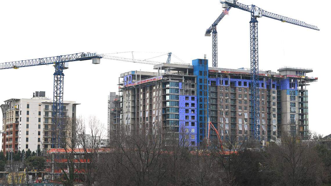 Listen: 911 caller describes fatal scaffolding collapse at Charlotte construction site