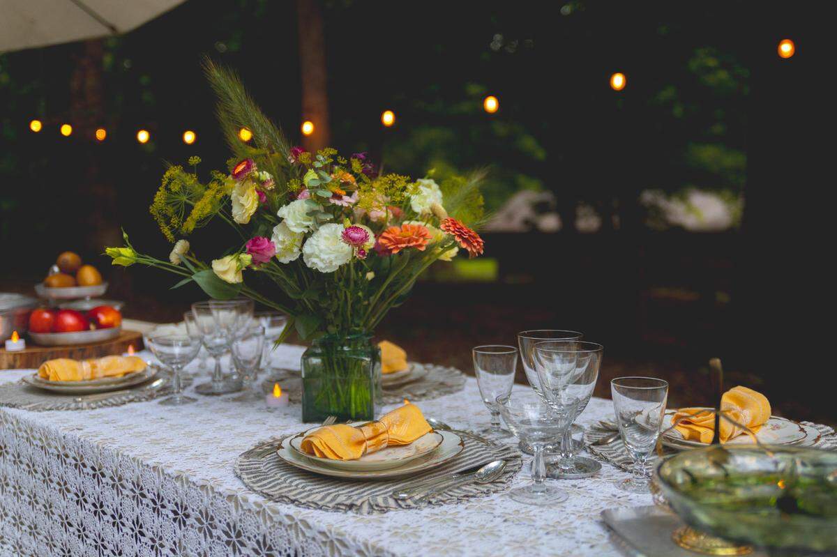 The Finicky Table experience will include a campout dinner in the woods of Waxhaw.