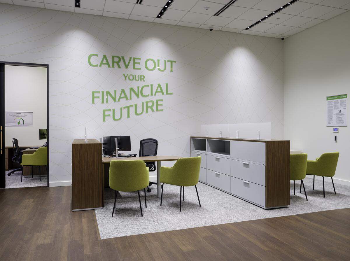 Huntington National Bank opened its first Charlotte branch at 6700 Fairview Road in SouthPark. The new branch doesn’t look like a traditional bank with a formal teller line, instead there are areas for conversations.