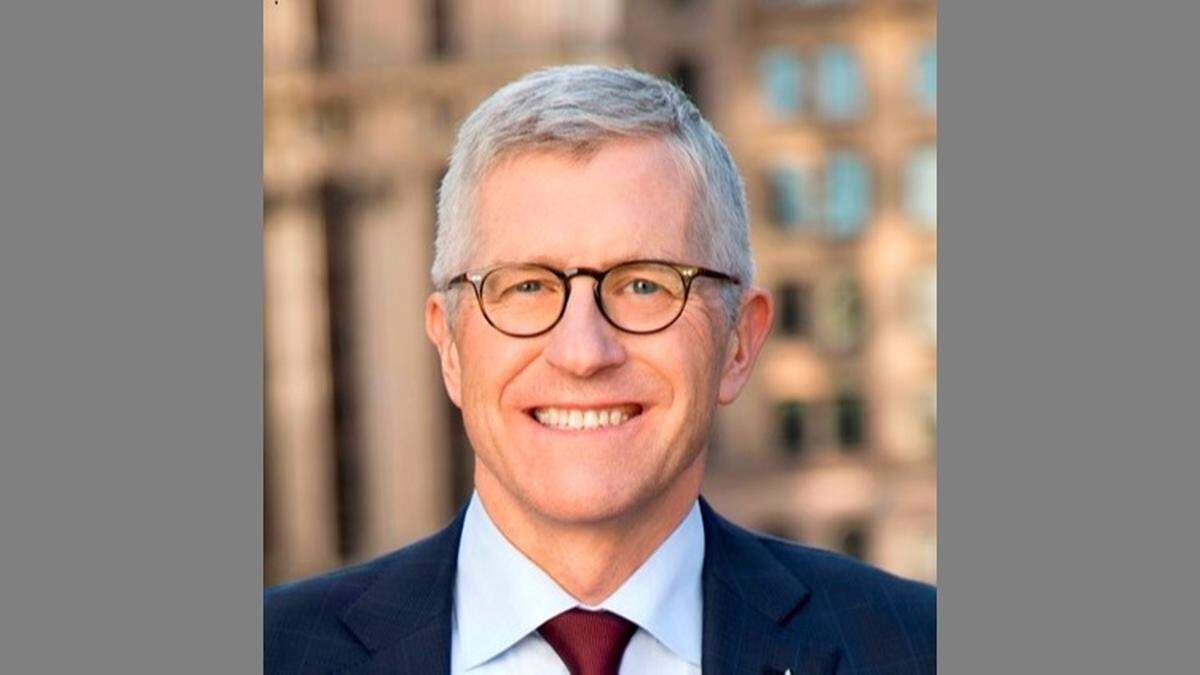 Wells Fargo COO Scott Powell