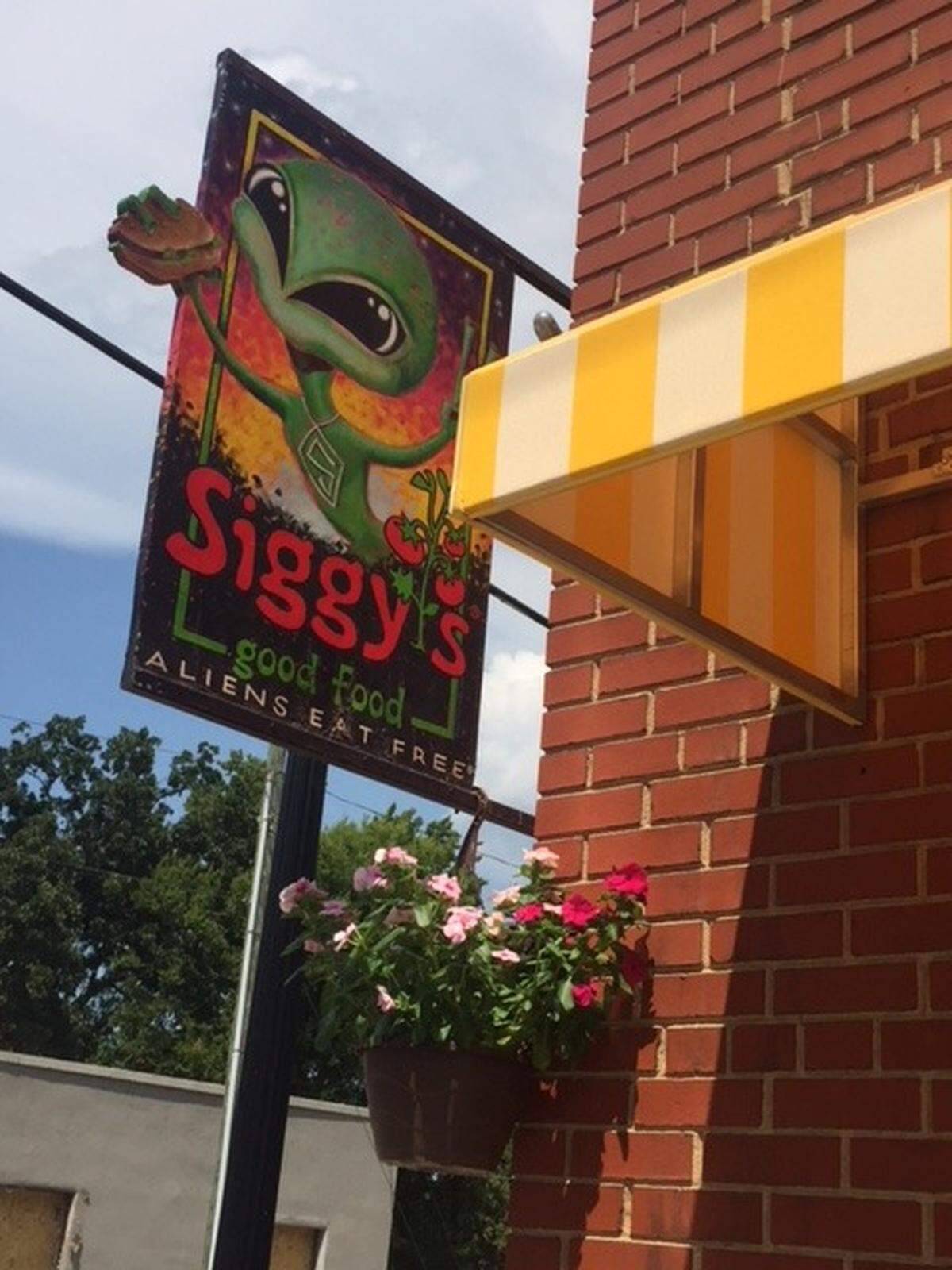 Siggy’s is ready to open next week at Belmont Avenue and Harrill Street in the Belmont neighborhood.
