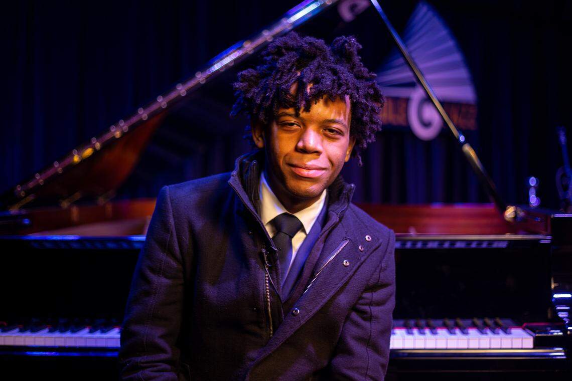 Growing up, Sean Mason played the trombone and the drums before committing to play the piano as his main instrument.