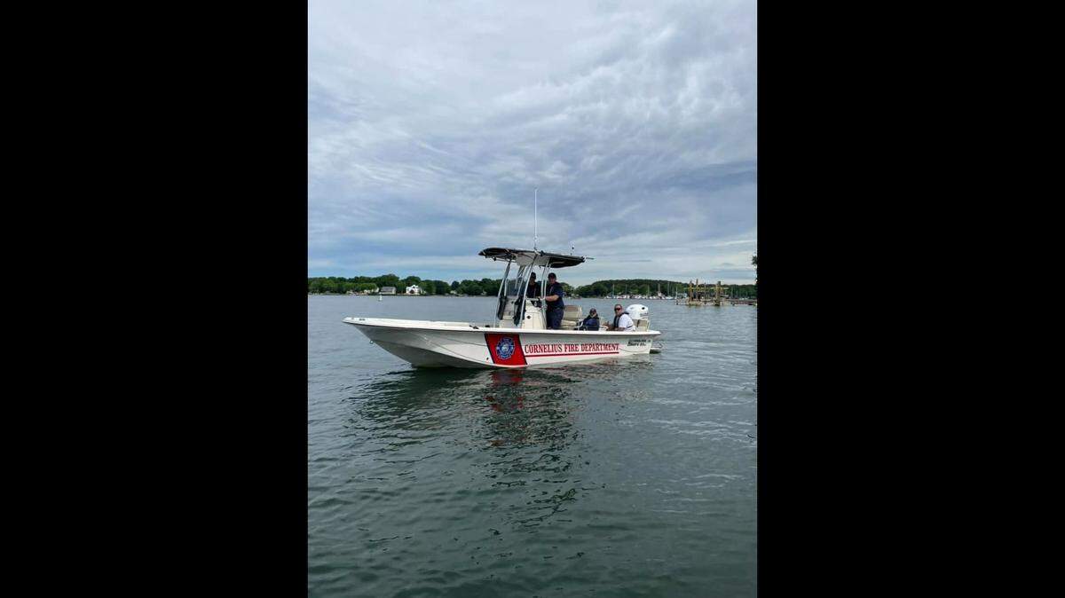 The body of a boater has been recovered from the sandbar area of Lake Norman, the Cornelius-Lemley Fire Rescue reports.