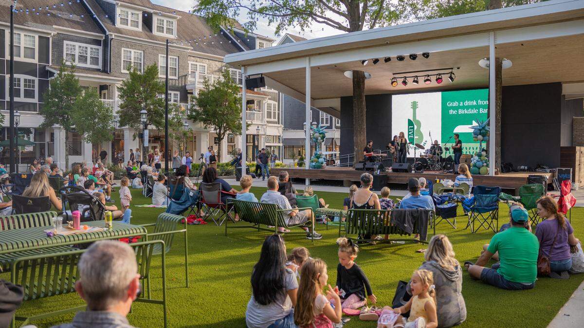 Birkdale Village will have live musical performances in the Plaza every Friday evening from April to October.
