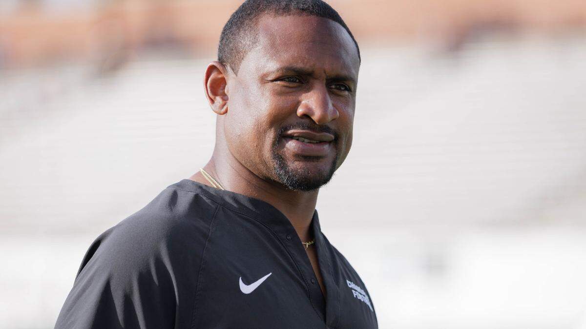 Dre’ Bly, an 11-year veteran of the NFL, begins his first year as the defensive analyst for the 49ers. / Charlotte Observer