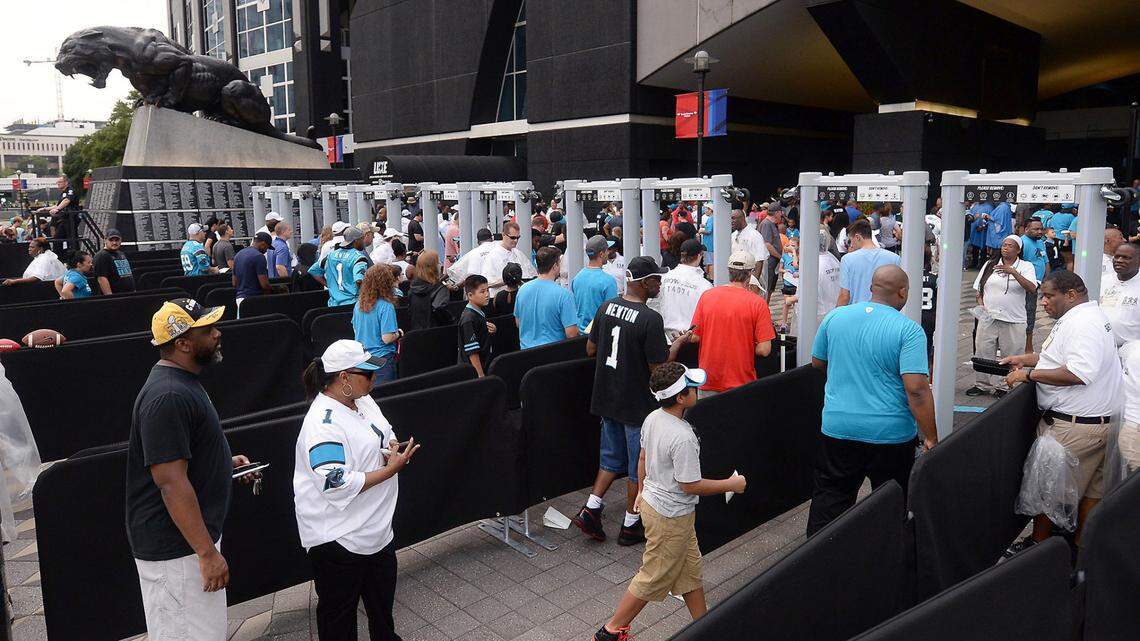 UNC vs. USC in Charlotte: Here’s what you can bring to Bank of America Stadium