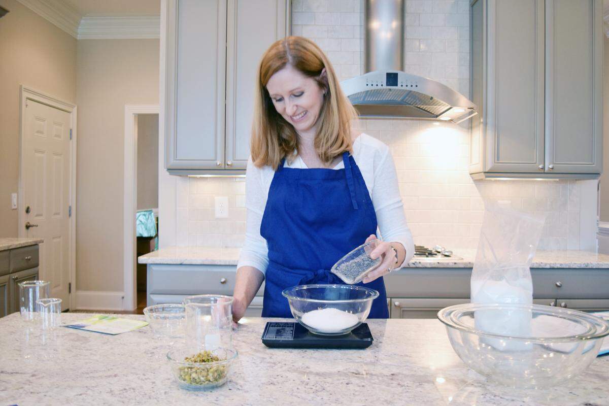 Stacy Rex began experimenting with plants in her kitchen in an attempt to find a natural treatment for her daughter’s eczema, and she ended up with a variety of handmade botanical products she calls Pure Stella Skin Care.