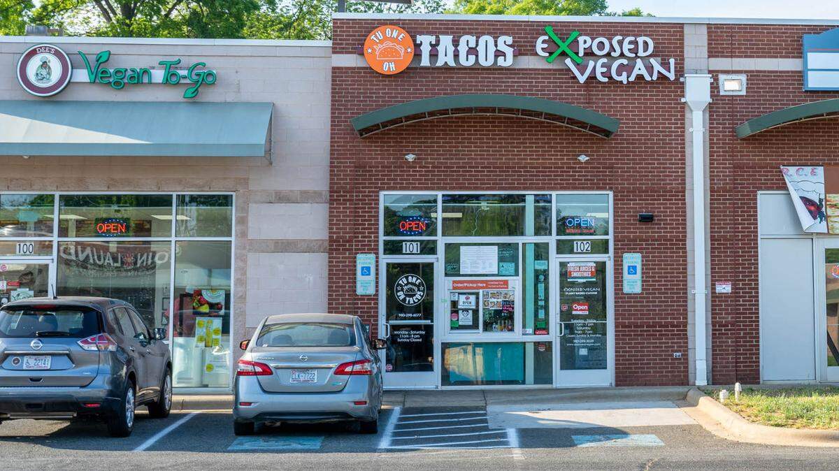 Tu One Oh Tacos is surrounded by vegan restaurants at City West Commons. Often, customers mistake it for being meatless — but it’s not.